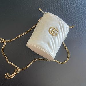 Off white/cream gucci marmot bucket cross body
